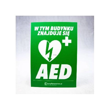 Tablica AED w budynku